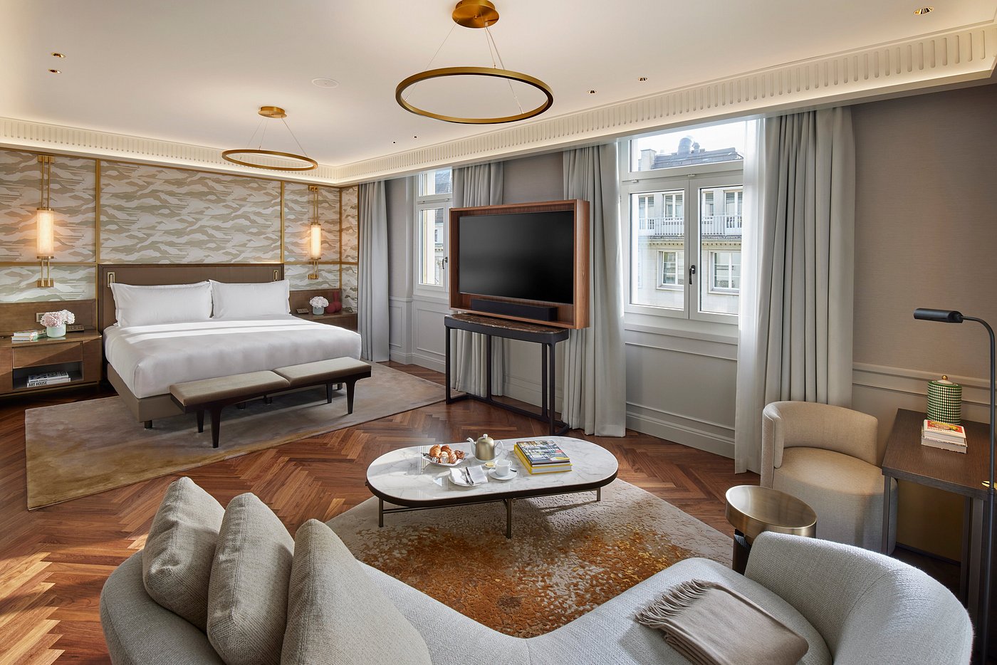 City Quietude: Mandarin Oriental Savoy, Zurich